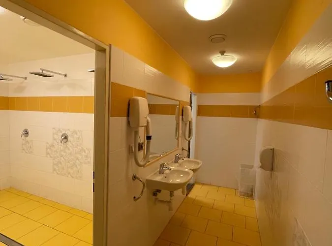 Hotel Skicentrum 3*